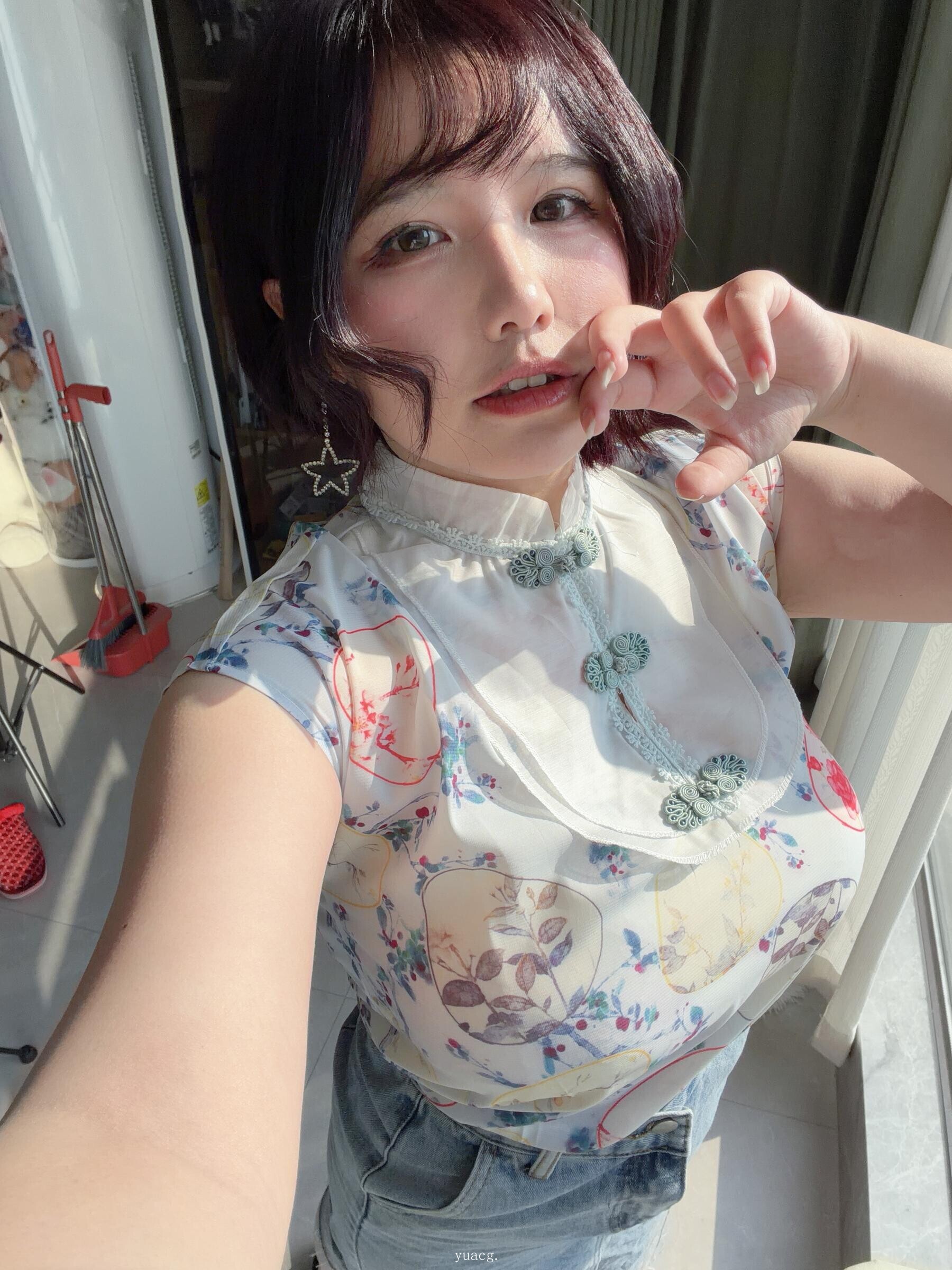 1 (35)