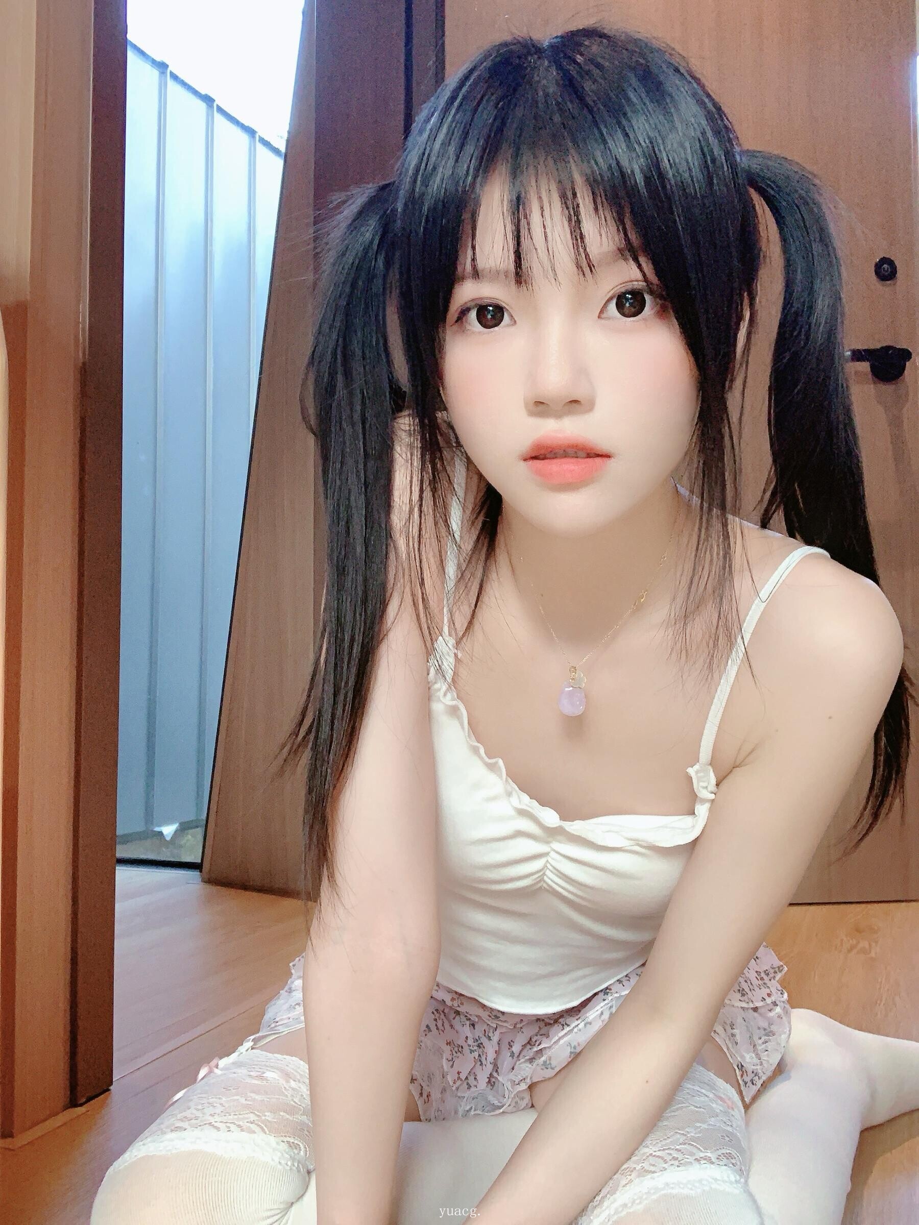 1 (2)